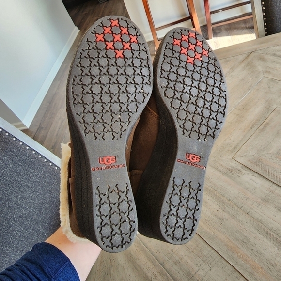 UGG Zea Leather Wedge Boots - Picture 9 of 10